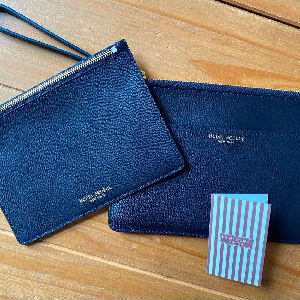 Hendri Bendel Wristlet